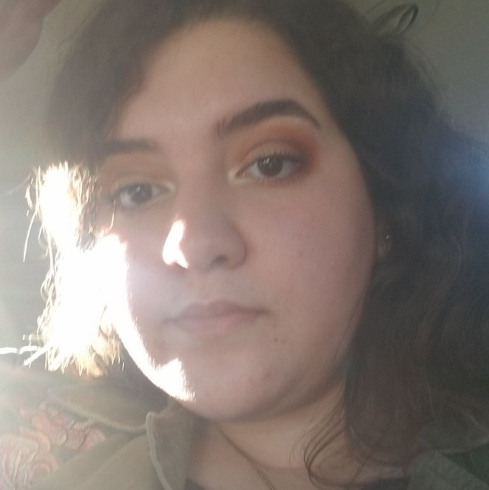 Meet your Posher, Lilia